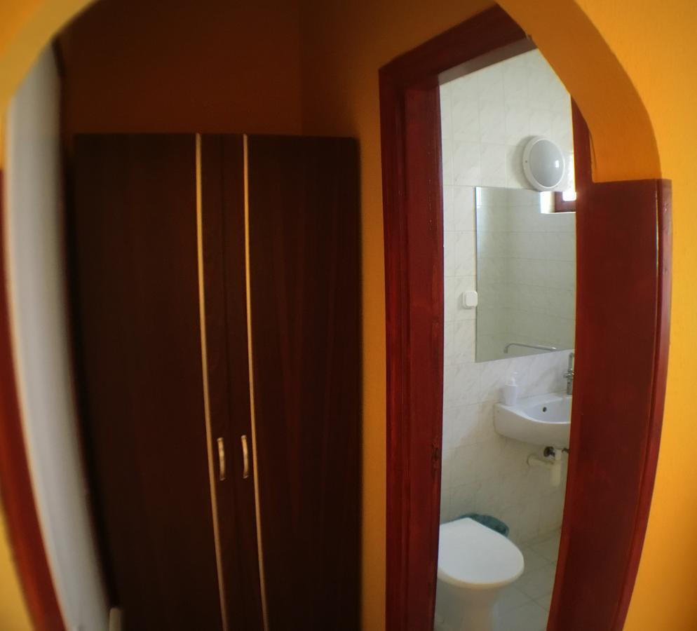 Palota Panzio Bed & Breakfast บูดาเปสต์ ภายนอก รูปภาพ