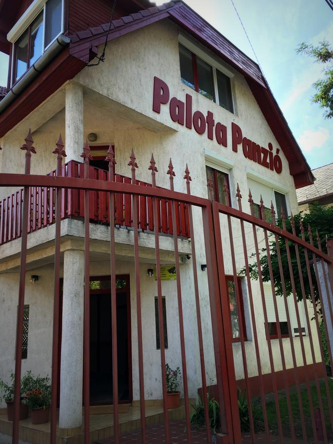 Palota Panzio Bed & Breakfast บูดาเปสต์ ภายนอก รูปภาพ