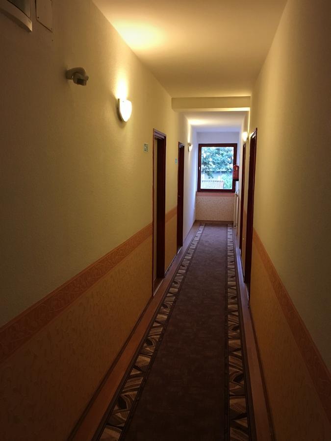 Palota Panzio Bed & Breakfast บูดาเปสต์ ภายนอก รูปภาพ